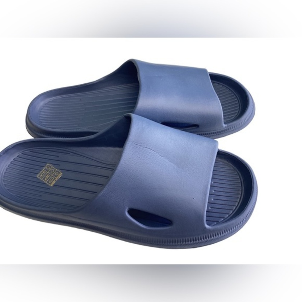 New! Lightweight Blue Flip Flops Slippers Flats Indoor Outdoor